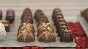 Save over 35%* on Today’s Special Value Pre-Launch ready-to-gift chocolate box duo from Hotel Chocolat > http://bit.ly/2rtMOe5 | QVC