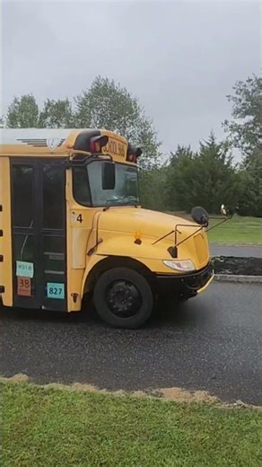 Bus 4- 2011 IC CE Short Handicap w/MaxxForce Drive By and Acceleration