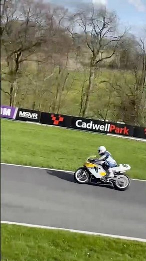 Classic motorcycle racing Cadwell park 2026