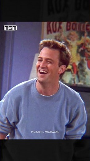 CHANDLER BING DANCE MOVES ❤️ #SHORTS