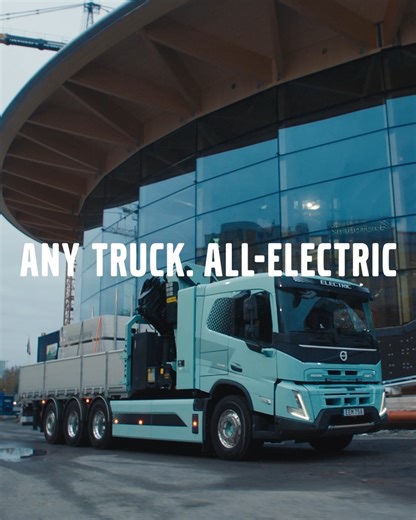 A strong and silent multitool. This Volvo FMX Electric crane and flatbed truck comes with intuitive and responsive controls, as well as low noise and emission levels. This makes the truck a valuable asset during long days and repetitive lifting. The load-sensing hydraulic system, combined with variable rpm control, also delivers a smooth and powerful response. #electrification #electrictrucksinreality #electrictrucks #sustainability #volvotrucks | Volvo Trucks