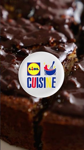 Gâteau moelleux à la poire, chocolat et noisettes | Lidl Cuisine