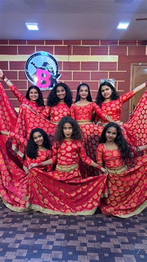 👑BK Dance Studio on Instagram: "Team Black 🖤✨@bk_dance_studio__ #teamdance #kannadasongs #trendingreels #instadaily #reelitfeelit #anandaudio #new"