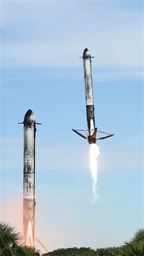 836K views · 5.9K reactions | Falcon Heavy boosters landing back on Earth. Credit: John Howard. | Cosmoknowledge | Facebook