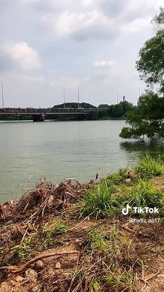 sapa tau ni kat mana & pernah mancing sini.share skit ikan apa ada, pakai umpan apa?casting ka bottom?port best ka xbest? #angler #fishing #sportfishing