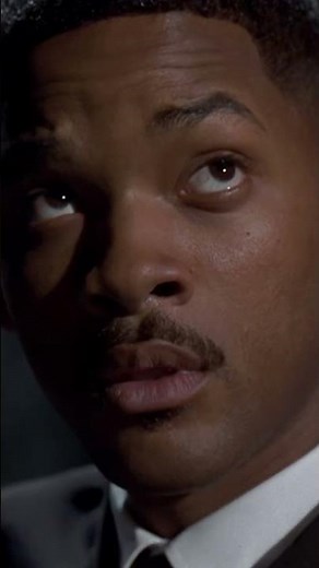 Cockroach ALIEN! | Men In Black (1997) | Now Scaring