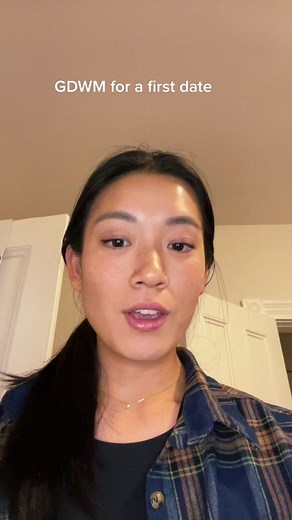 First Date Outfit: Scientist Jackie Approved?