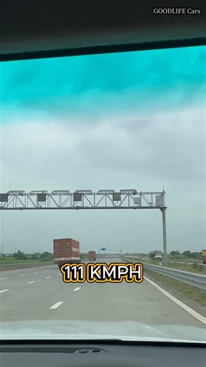 Car Speedometer vs Google Maps: The Real Truth! 🗺️ #automobile #cartips #drivingtips #carhacks