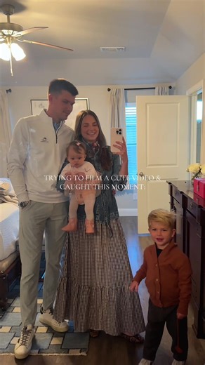 lolll was feeling left out, he’s so perf !!!! Love him ALSO don’t judge the messy house rn it’s too cute not to post 🙈🙈 #kisses #boymom #family #funny