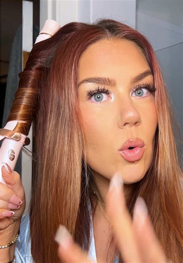 Enhance Your Curls with the T3 Single Pass Curling Iron