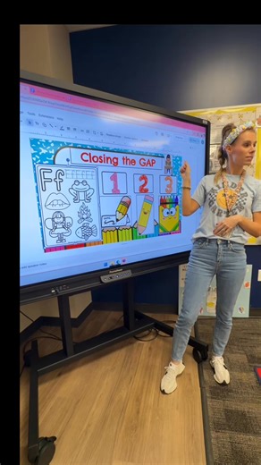 74K views · 922 reactions | Letter Ff with practice worksheet Worksheet in my TPT its called Letters and Sounds Starter Book Beginning Sounds Letter Formation there is an uppercase only version too classroommanagement classroomoftheelite alphabet letters lettersounds | the primary teacher | Facebook