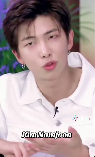 @Emma Avila @BTS @hobipower #Indigo #RightPlaceWrongPerson #BTS #방탄소년단 #RM 🌜🌞🌛❤️❤️🌻💪🫶✌️🫰😘😘😘Hola y también buenos días mi RM deceo que sígas teniendo un buen día que tu día esté llenos de muchas bendiciones y que seas feliz y que nunca dejes de ser tú creo que otro año más que ya se despide y otro está por llegar y tú segues aquí en mi corazón y en mi mente como un amor latente y fuerte si si cuídate cariño Dios te bendigo siempre besos y abrazos att con amor Emma Ávila 🇺🇸🇰🇷🥰