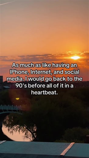 Nostalgic Look Back at the 90s Lifestyle