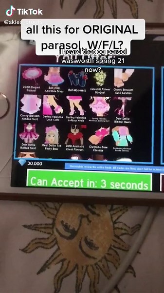 Valor actual del OG parasol en Royale High