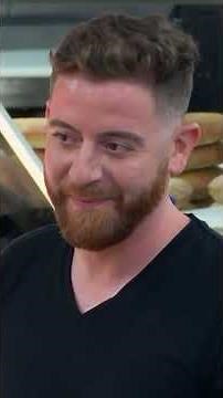 “This man is going to kill all of Santa’s elves” 🎅 #ImpracticalJokers | truTV