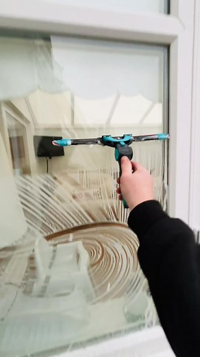 Discover Traditional Window Cleaning Techniques
