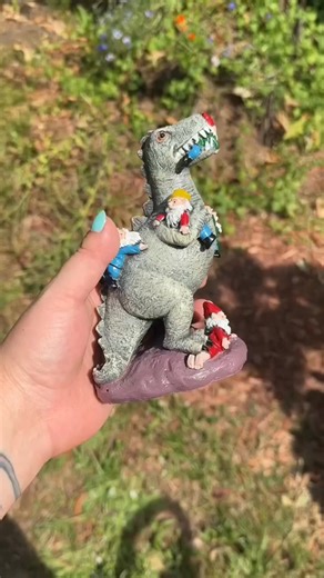 Hopefully your other gnomes are well armed so they can defend themselves from this gnome-eating monster! The Great Garden Gnome Massacre definitely going to be an exciting addition to your gnome collection. Purchase here https://bestonlineshop-4u.com/garden-gnome | Xmas Vibe Store