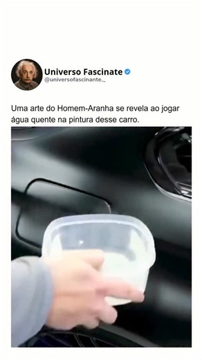 Universo Fascinante on Instagram: "🚨Cuidado, seguir essa página te deixará mais inteligente! ... A tecnologia por trás dessa pintura parece pura magia — mas é engenharia de altíssimo nível. O que você está vendo é um sistema de tinta termocrômica capaz de revelar um desenho completo do Homem-Aranha no exato instante em que o calor toca a lataria. Quando o carro está frio, os pigmentos especiais permanecem opacos, escondendo totalmente o gráfico que está por baixo. Nada aparece — como se o carro