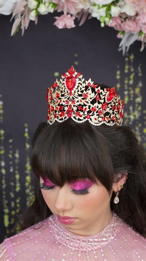 👑 Color-Coordinated Tiaras & Crowns for Quinceañera – Sparkle & Style for Your Sweet 15! ✨