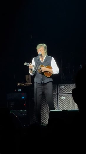“Something” with George Harrison’s gifted ukulele @georgeharrisonofficial @smoothiekingcenter @paulmccartney #nola #paulmccartneygotback | Dorsey R. Carson