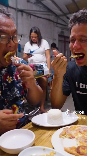 World’s Fastest Instant Noodles Chef: A Street Food Delight
