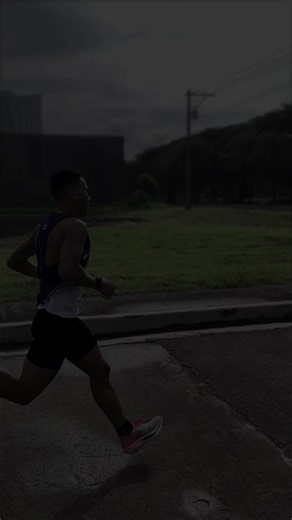 Long-distance running workout tips for endurance and pace