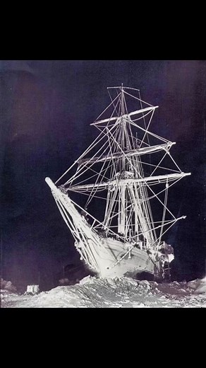 Exploring Endurance22 with Frank Hurley's Historic Photos