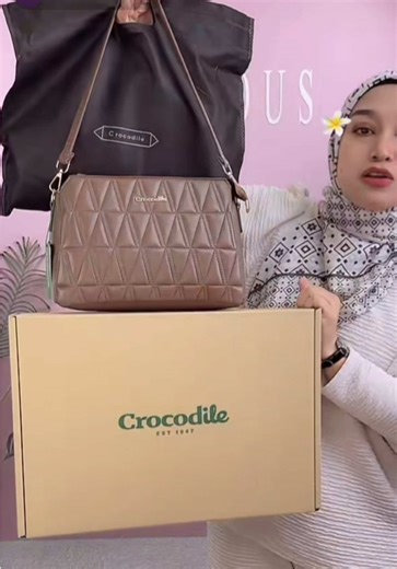 Explore the Latest Women's Sling Bag Collection