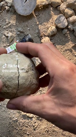 Crystal Surprises: Discovering Geodes in Iowa