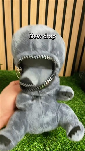 Aliens aliens aliens check the new drop in profile.#alien #cute #plush #xenomorph