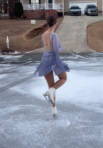 my new competition dress 🥹🥹🥹 #figureskating #iceskating #figureskatingedit #figureskatingcompetiton #figureskatingdress