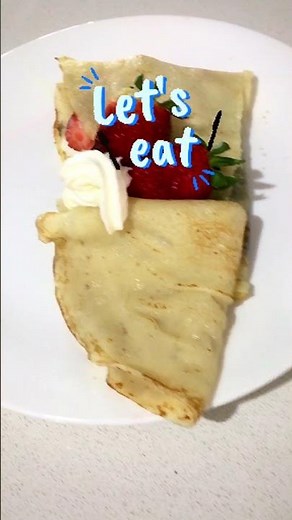 CREPE MAKING at HOME|With or Without CREAM?#shorts#crepe#cream#yummy#breakfast#frenchcrepes #sweet