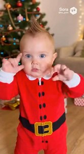 C’est moi le chef de sapin 🌲🤣🤣🤣 #baby #noel #Christmas #perenoel | Les Petits Coeurs