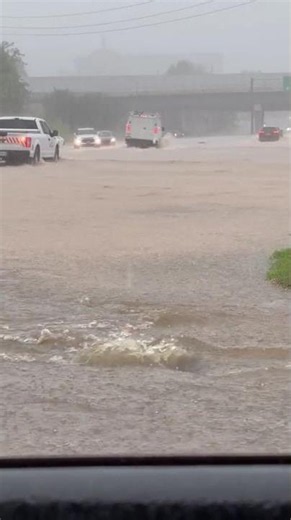 Kings Highway flooding in Shreveport
