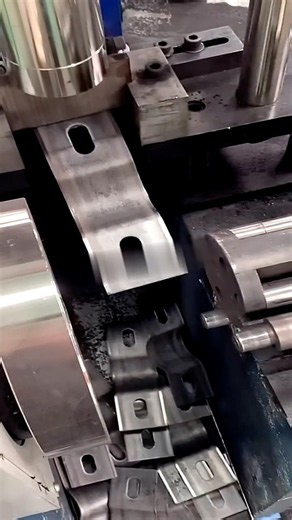 Design principle of spring damper hanger bending machine for high-efficiency production