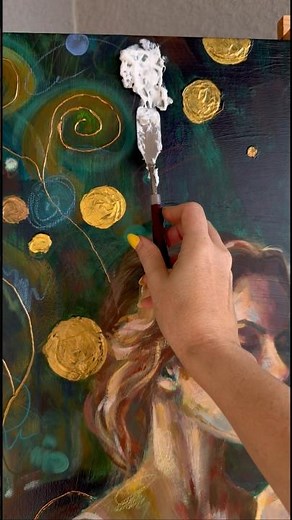 I Tried to channel Gustav Klimt and this happened 👩‍🎨