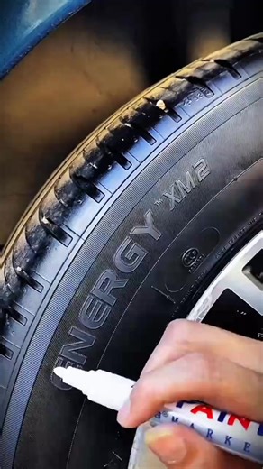 Creative Tire Graffiti Ideas with Graffiti Pen