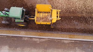 7.3K views · 36 reactions | Every day Brad Pollema watches his 6,500-head cattle herd grow and enjoys the satisfaction of being a part of something bigger — feeding the world. Just like many producers, a key component of Brad’s operation is his bale processor. Read about his need to find a better bale processor for his operation and find out which model he chose: https://bit.ly/2QvUrss | Vermeer Agriculture | Facebook