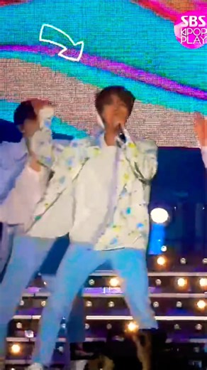 Super Concert Gwangju 2019 BTS concert SBS Kpop Jin accidently fall in stage #bts #btsmusic#btsmusic