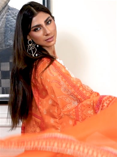 THREADS AND MOTIFS Flat 25% Off | Must-Have New Collection