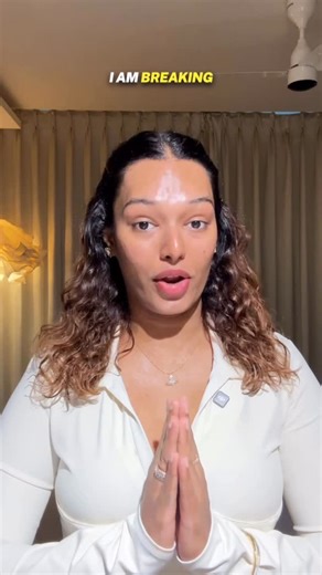 Sarah Sarosh on Instagram: "Breaking up… with acne 💔✨ Travel, stress, sick days - my skin’s seen it all. But going back to @novologyofficial Acne Deep Clearing Cleanser means clear, calm, happy skin again. Gentle, effective & 100% Sarah-approved 🤍 Comment “LINK” and I’ll DM you the product! #Ad #Novology"