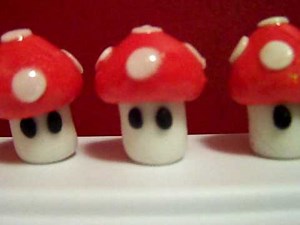 FONDANT SUPER MARIO FIGURINES