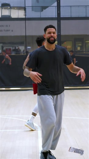Austin Rivers casually hoopin at your local gym 👀🏀 #austinrivers #basketball #fyp #hoops #NBA