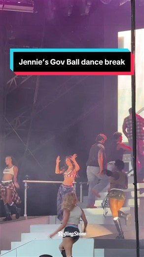 Jennie Gov Ball dance break — Jennie GovBallNYC moment