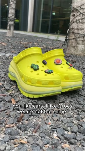 63K views · 111 reactions | Cute, sexy and my ride’s sporty (mode) 掠 | Crocs | Facebook