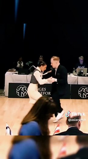 Nils y Bianca: Una Boda de Baile Increíble
