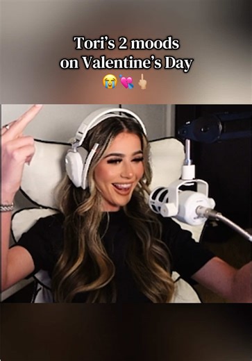 Tori’s 2 moods on Valentine’s Day 😂😭💘 @TORI HUBBARD #torihubbard #valentinesday #streamerclips #foryoupage #viral