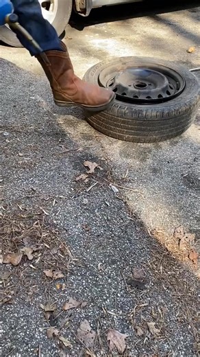 5 minute diy tire change #fyp #foryou #tirechange | recklessinkhydrographics