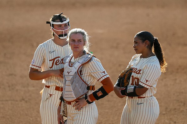 3 Texas softball players become 2025 consensus All-Americans