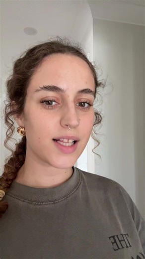 How to Create Realistic Veins for Zombie Makeup